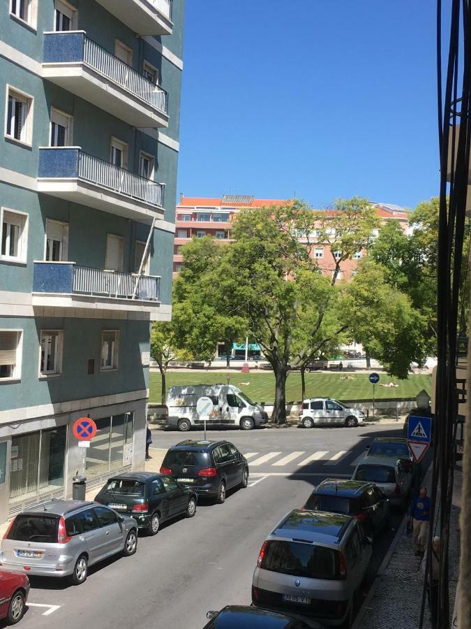 Caraujo Apartments Lisbon Luaran gambar