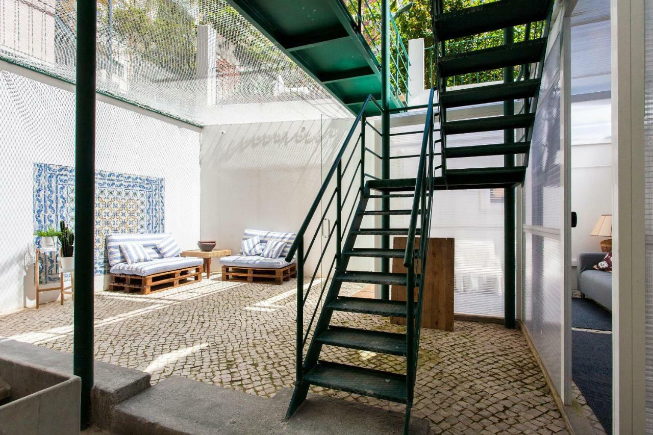Caraujo Apartments Lisbon Luaran gambar